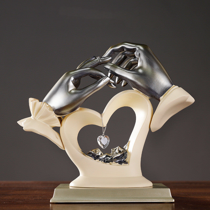Hand Heart-Shaped Crystal Figurine – Wedding Gift & Ornament