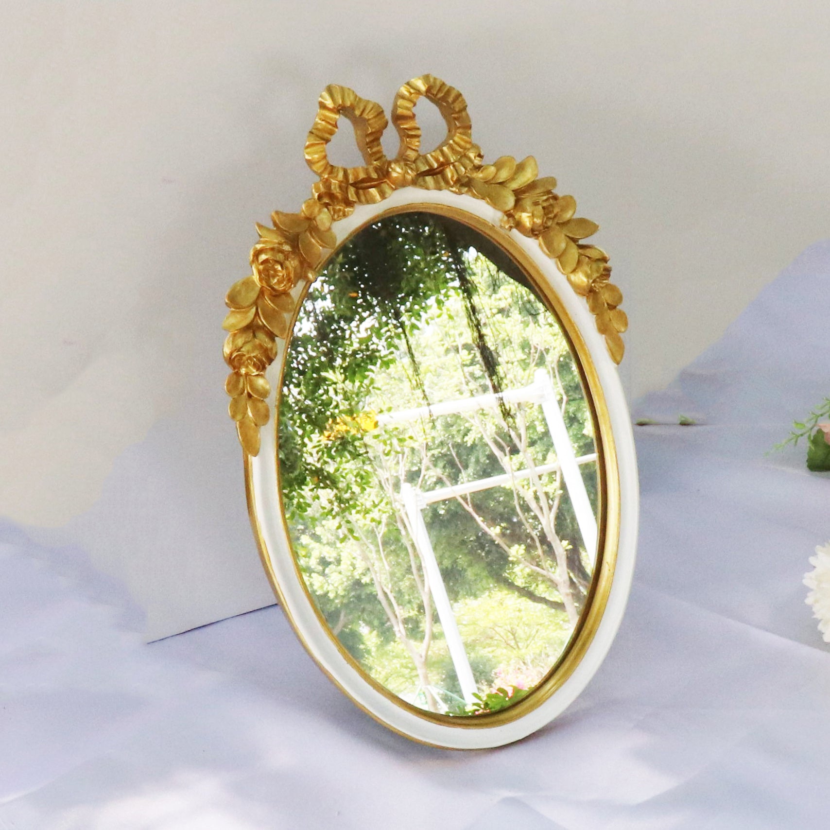 Retro decorative mirror